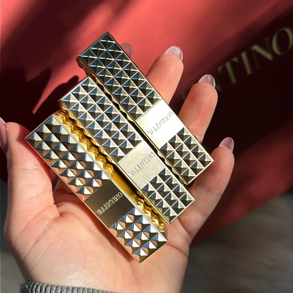 BRAND NEW BUNDLE OF 3 Valentino Beauty Spike Valentino Buttery Matte Lipsticks - Picture 2 of 5